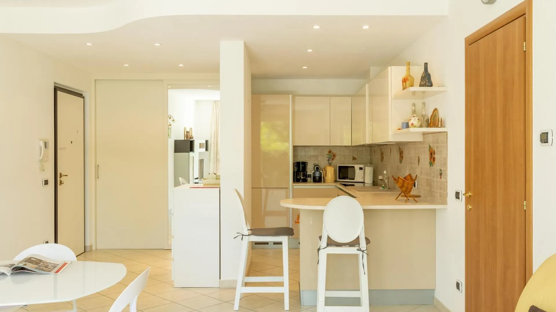 Apartment Tulipani 2 - Tremezzina 트레메쪼 0*,  이탈리아